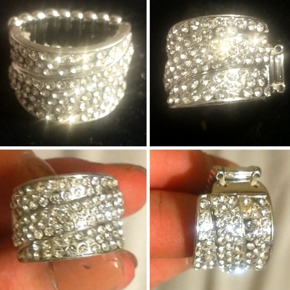 Paparazzi Accessories The Millionaires Club Stretch Band Costume Ring Jeweley